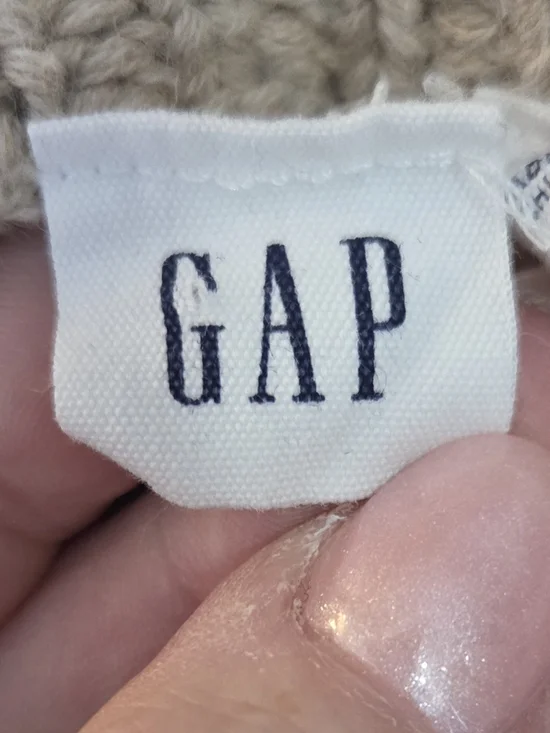 GAP Beige Crewneck Sweater with White Stripes Size Med - Picture 6 of 6